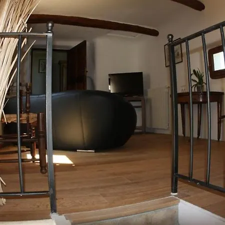 Bed & Breakfast La Ferme De Blanche Entrechaux